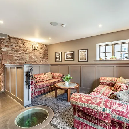 Scotch Arms Mews Bed & Breakfast, Town Centre, Hadrians 4*